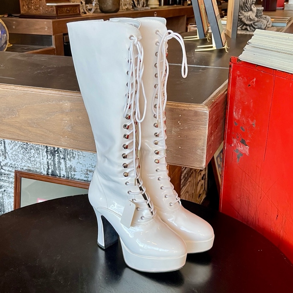 Funtasma Exotica 2020 White Patent LaceUp Platform Boots Size 9